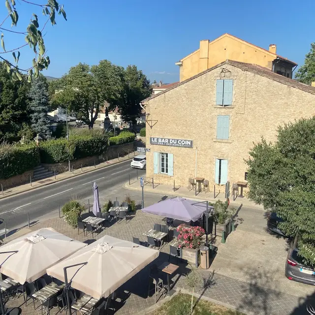 Le bar du coin_Peyrolles-en-Provence
