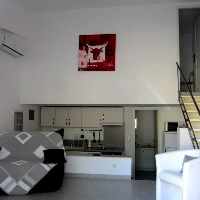 L'Oustau de Nanie - Daniele ARNAUD_Maussane-les-Alpilles