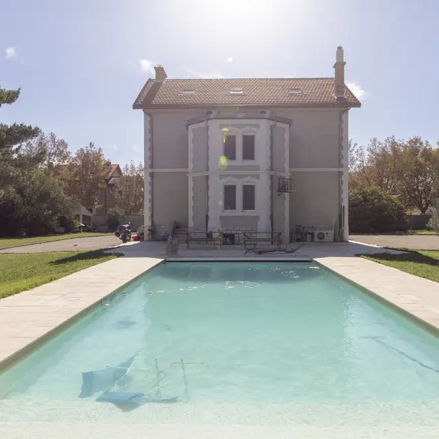 Parc de 5000m2 pour une détente sous le soleil de Camargue