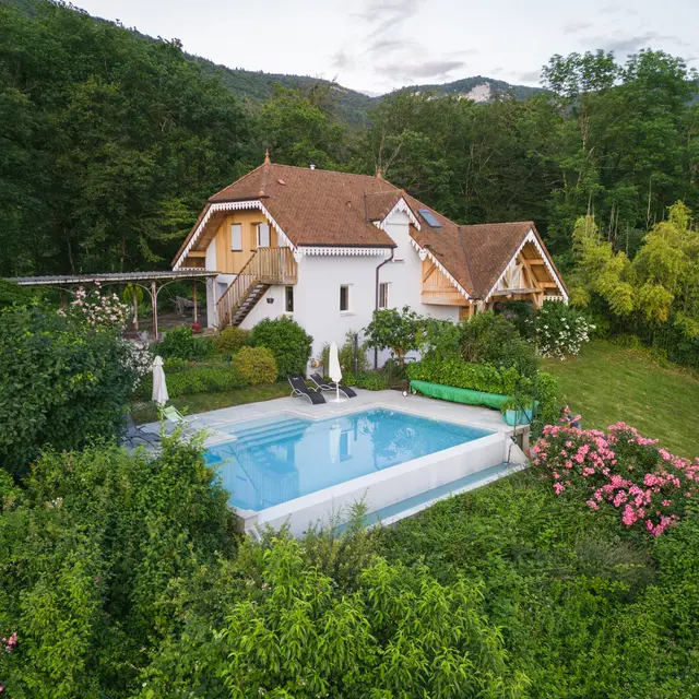 Chez Belette gîte avec piscine à Aiguebelette-le-Lac
