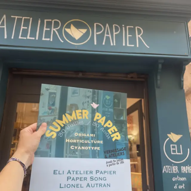 Flyer Summer Paper