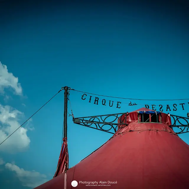 Le chapiteau du Cirque du Désastre