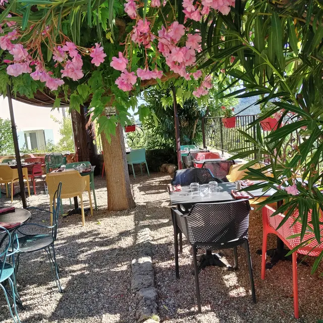 Côté Jardin_Moustiers-Sainte-Marie