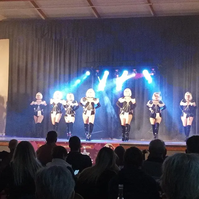 Cabaret C'Magic_Sarrians