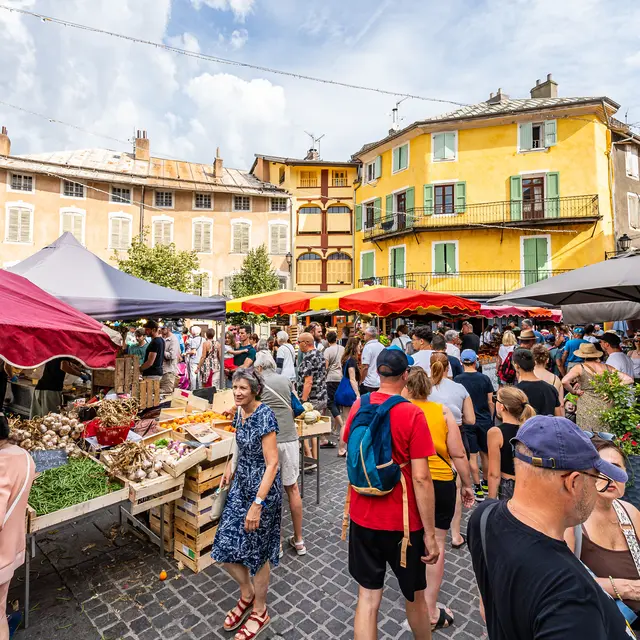 Marché d'Embrun - Mercredi et samedi