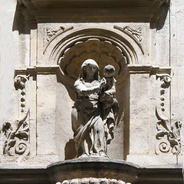 Rue des Lices - Vierge et Enfant