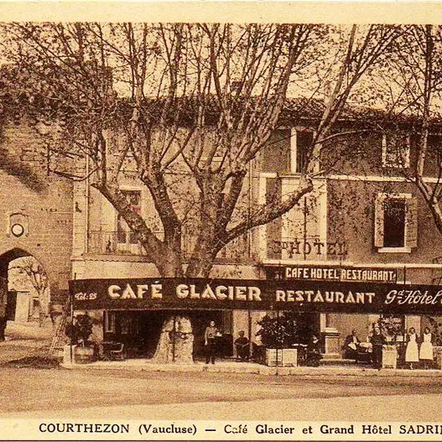 Café Le Glacier_Courthézon