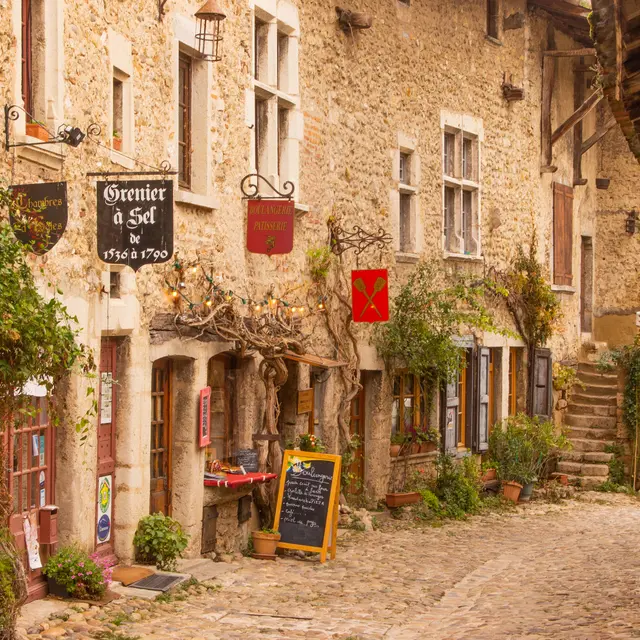 Mihôtel - cité médiévale_Pérouges