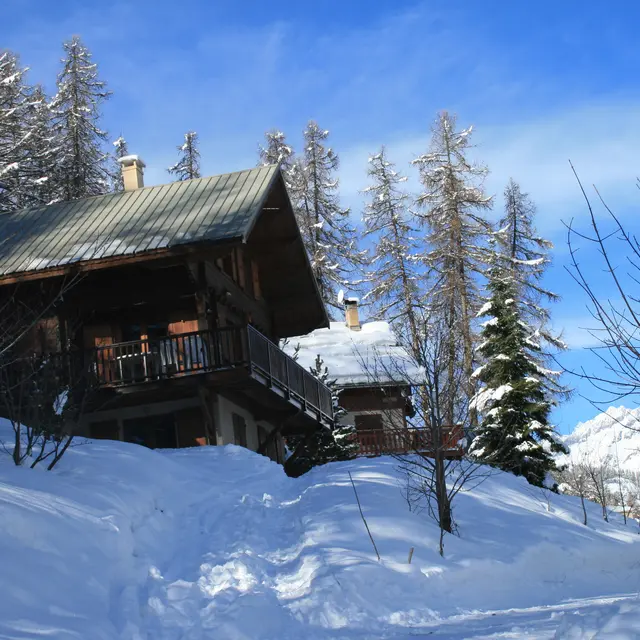 BARA Claire (DAVALO)