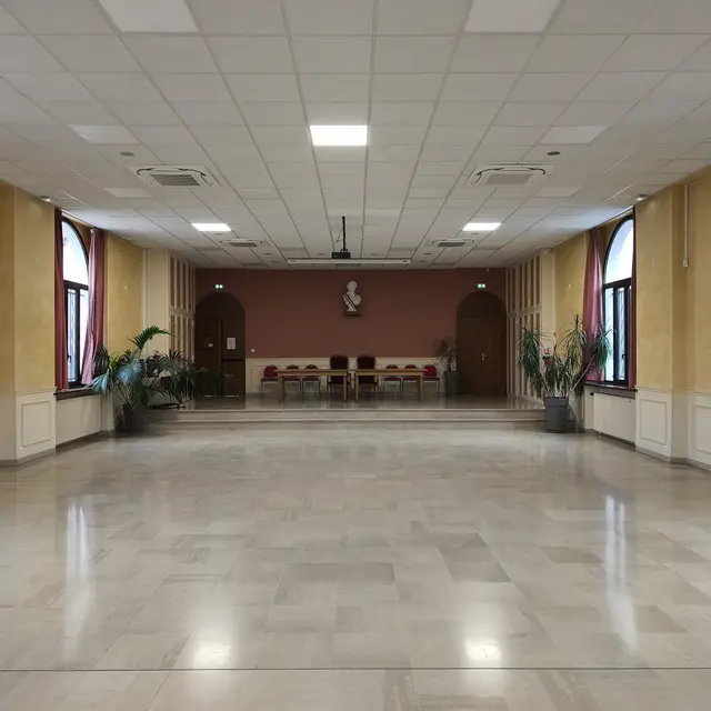 Salle des Expositions_Noves