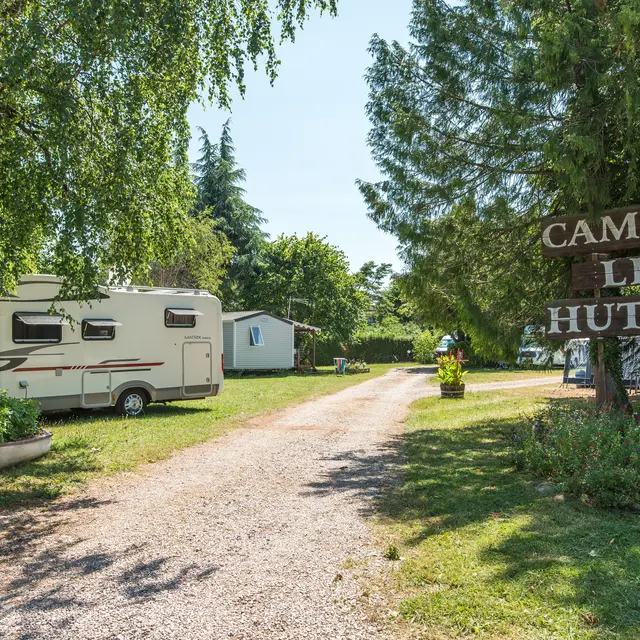 Camping Les Huttins