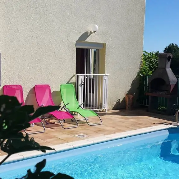 Meublé de tourisme - M SABATIE José