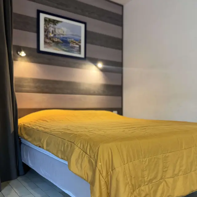 Studio - Le Capitaine - Mme Forel