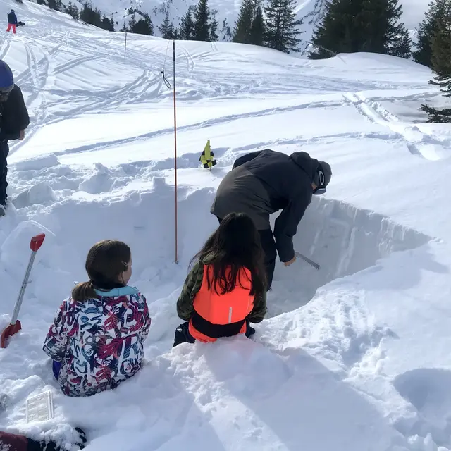 Sécurité avalanche - Easy Riders_Les Sept Laux Prapoutel