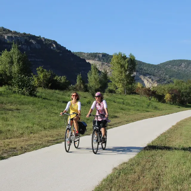 Piste cyclable sur ViaRhôna en Ardèche