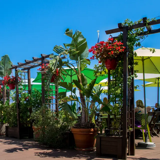 Sea Side Restaurant