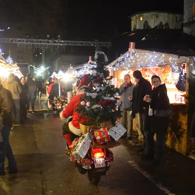 Parade de noël Chambéry centre ville 2022