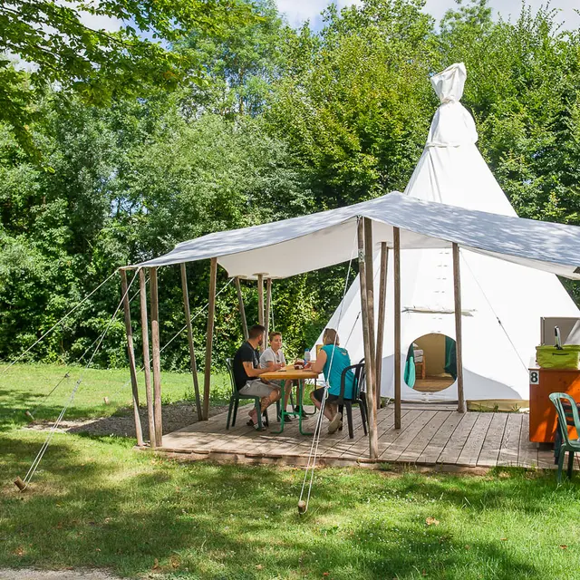 Tipis familles à La Plaine Tonique
