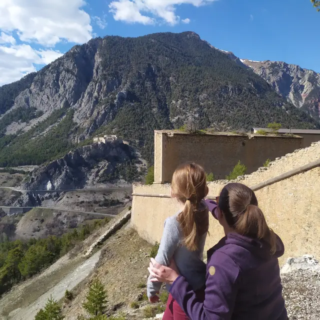 randonnée La Vachette Fort Dauphin et Fort des Têtes