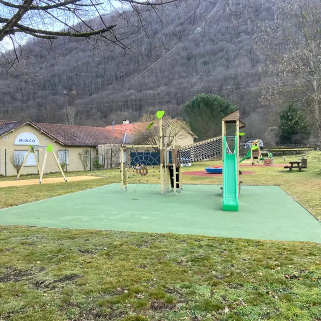 Aire de jeux d'Aston_Aston