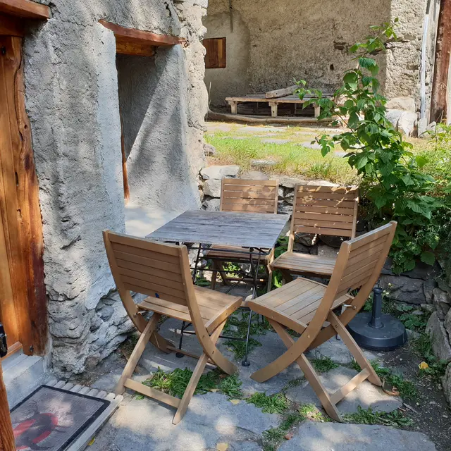 Terrasse location Edelweiss 3 Névache Ville Haute20190824_144141.jpg