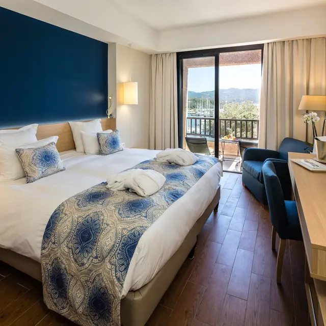 Chambre supérieure avec terrasse