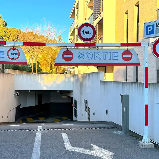 Parking Foch_Saint-Tropez