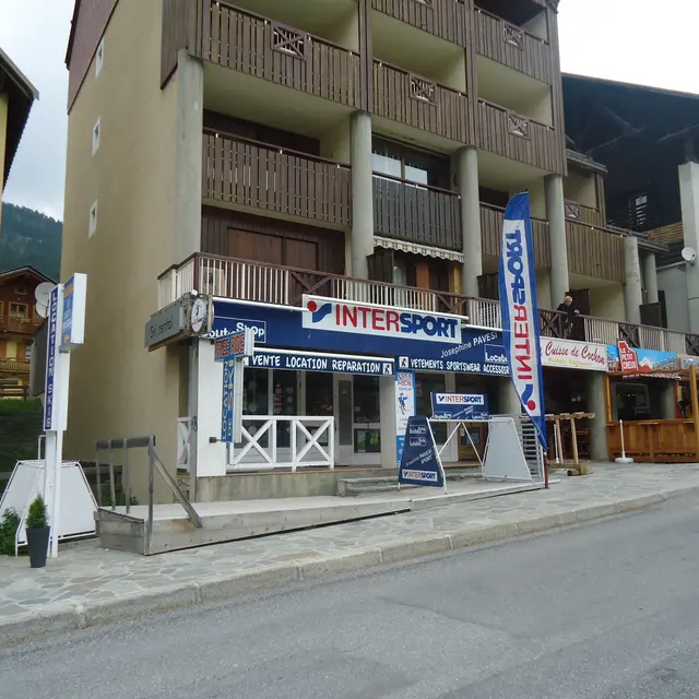 Intersport Joséphine Pavesi - Centre Village