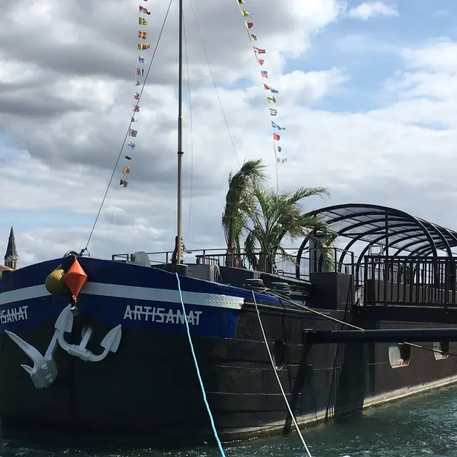 La Péniche Slow food Café