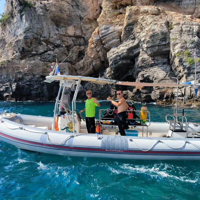 En petit comité ou en petit groupe