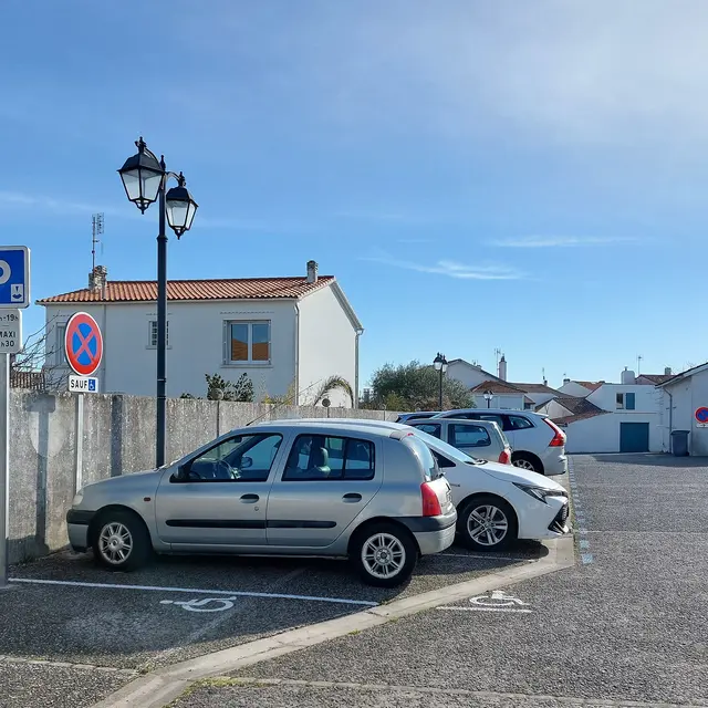 Parking rue Comte d'Hastrel