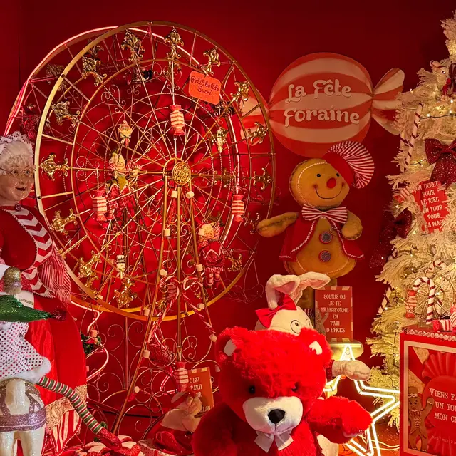 Exposition « Père Noël aux pays des friandises »_Saint-Tropez