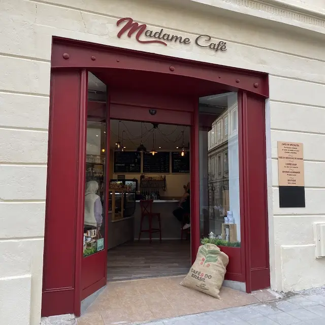 Madame Café_Arles