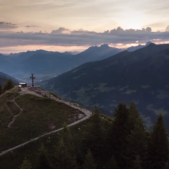 Parcours trail 33 bleu : Verticale du Mémorial Christian Rey Bellet_Champéry