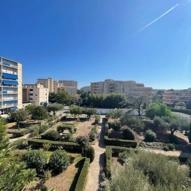 Hospital Nathalie location meublée Fréjus