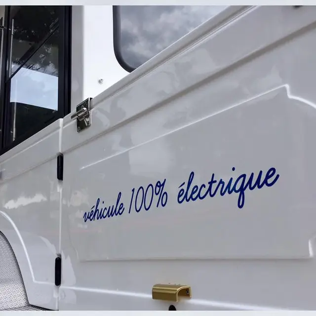 Petit train touristique Nice - By FRANCE Voguette