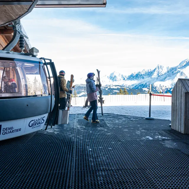 Gare Amont Télécabine Princesse_Demi-Quartier