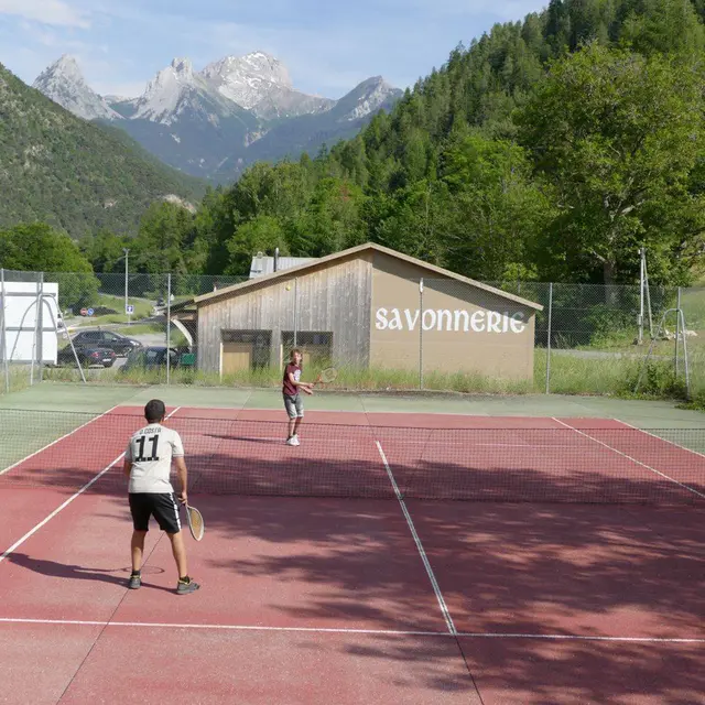 Courts de tennis du Lauzet-Ubaye