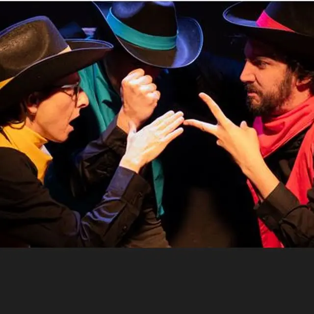 Les trois cavaliers ou la malédiction du cheval blanc_Marseille