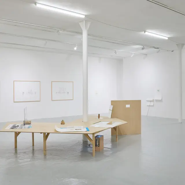 vue de l'exposition Dans quel sens traverser les antipodes Massinissa Selmani, Château de Servières, 2025