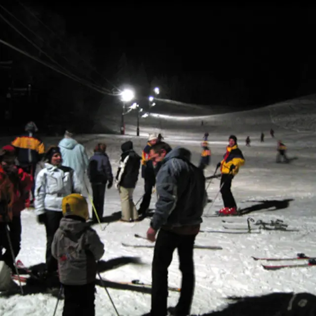 Ski Nocturne au Stade de Neige du Col du Feu_Lullin