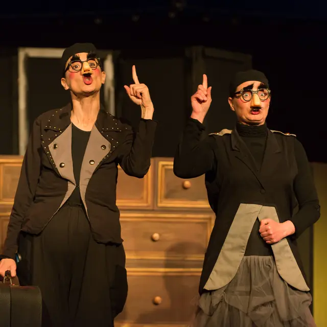 Sa majesté le roi Cul Nu