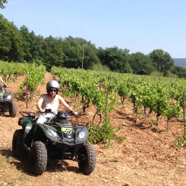 Balade en quad et dégustation de vins à Pierrefeu-du-Var