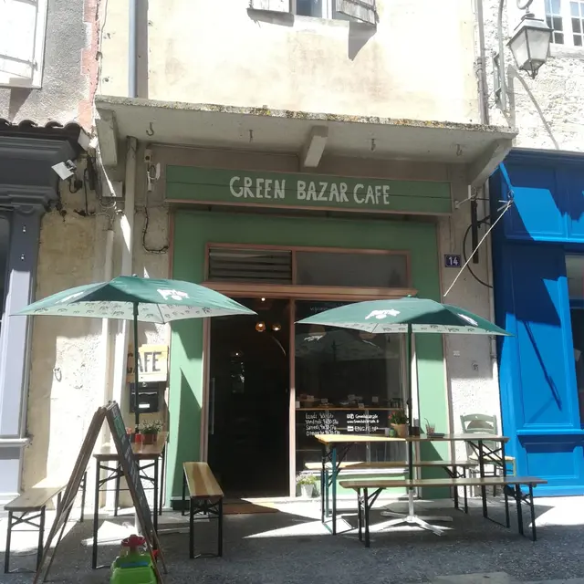 Green bazar café