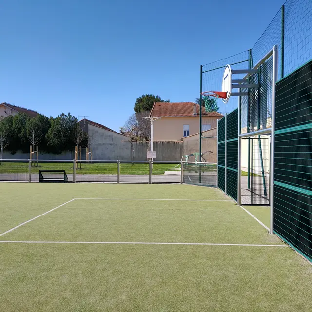 City Stade / Station de Fitness_Noves