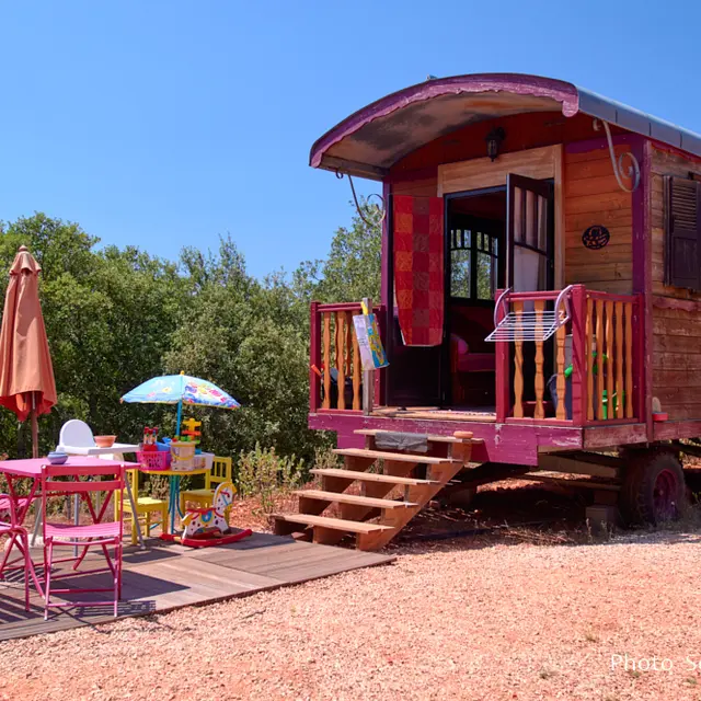 La Roulotte de Kaïros_Tavernes