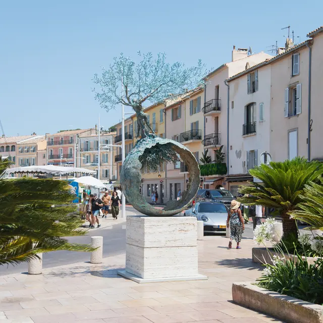 Exposition de sculptures monumentales de Andrea Roggi - Élan Vital_Saint-Tropez