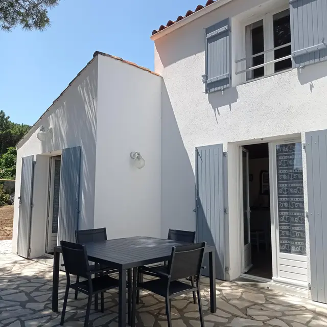 Devant de la maison