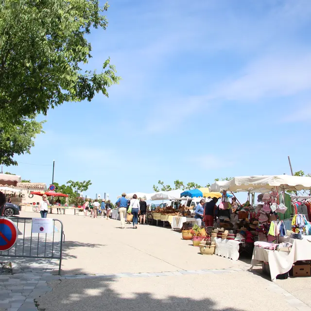 Marché de Ménerbes
