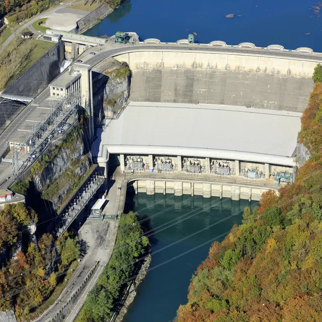 Barrage-centrale de Génissiat